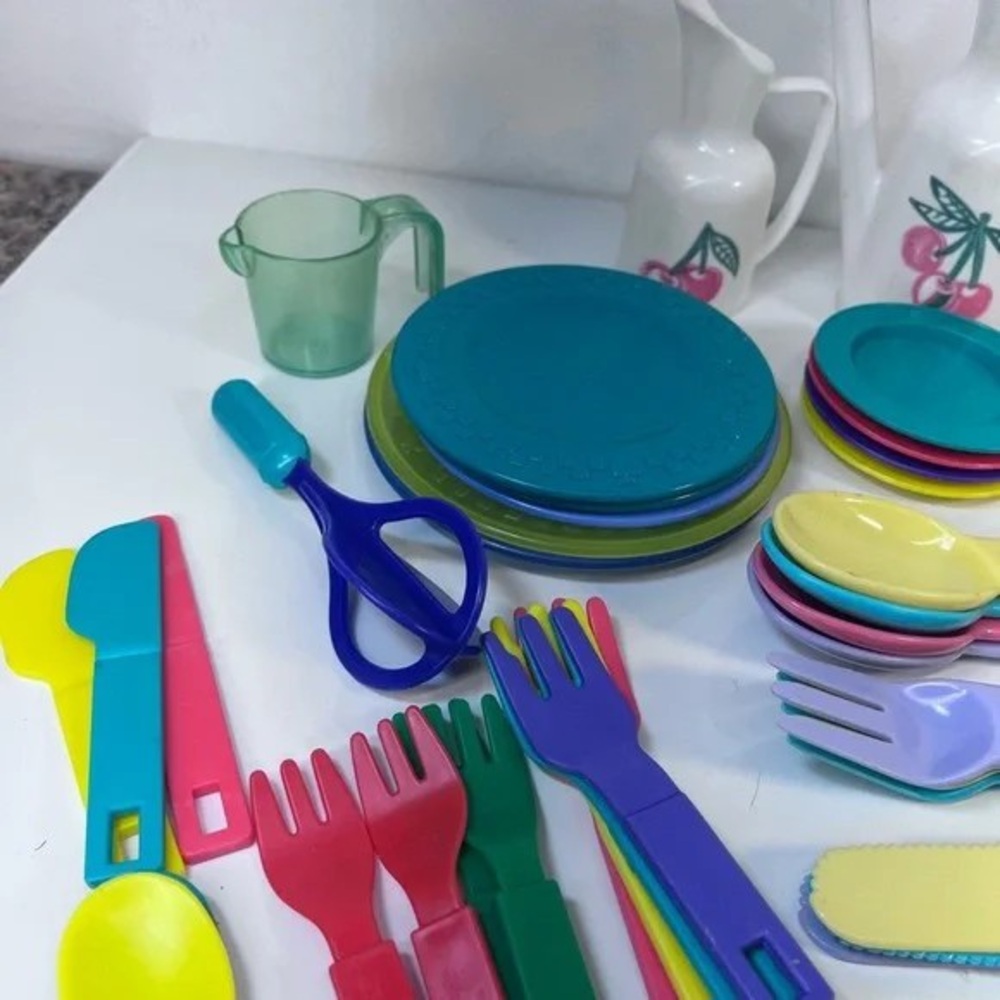 Colorful Toy Kitchen Set - Picture 5 of 6